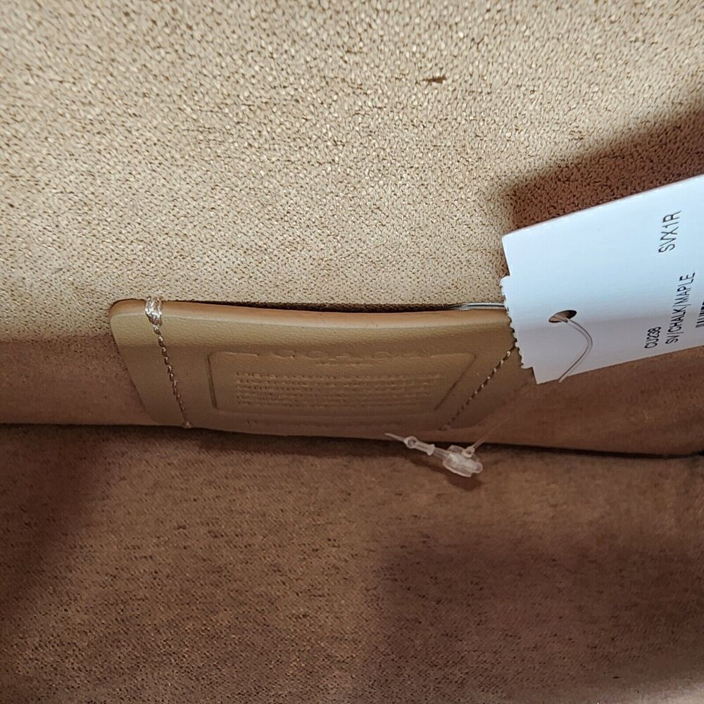 NWT Coach CU238 Leather Racer Pouch In Chalk Maple - Picture 6 of 6